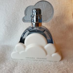 Ariana Grande Cloud